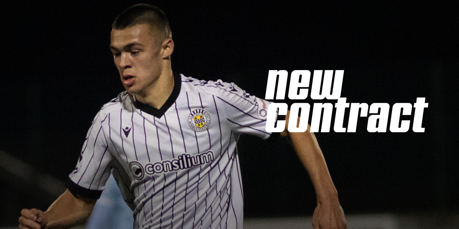 Lewis Hodgkiss agrees new contract until summer 2028