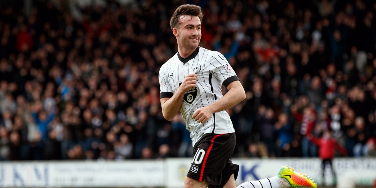 Mallan leaves Saints to join Barnsley