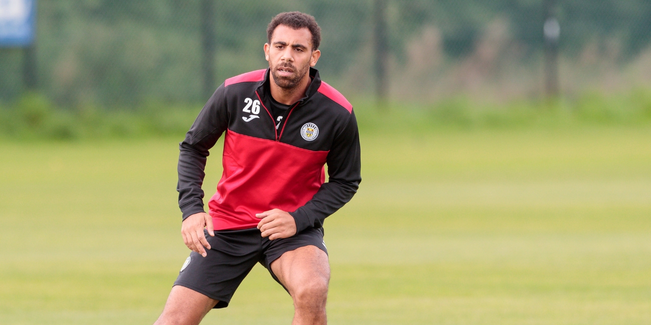 Anton Ferdinand signs for Saints