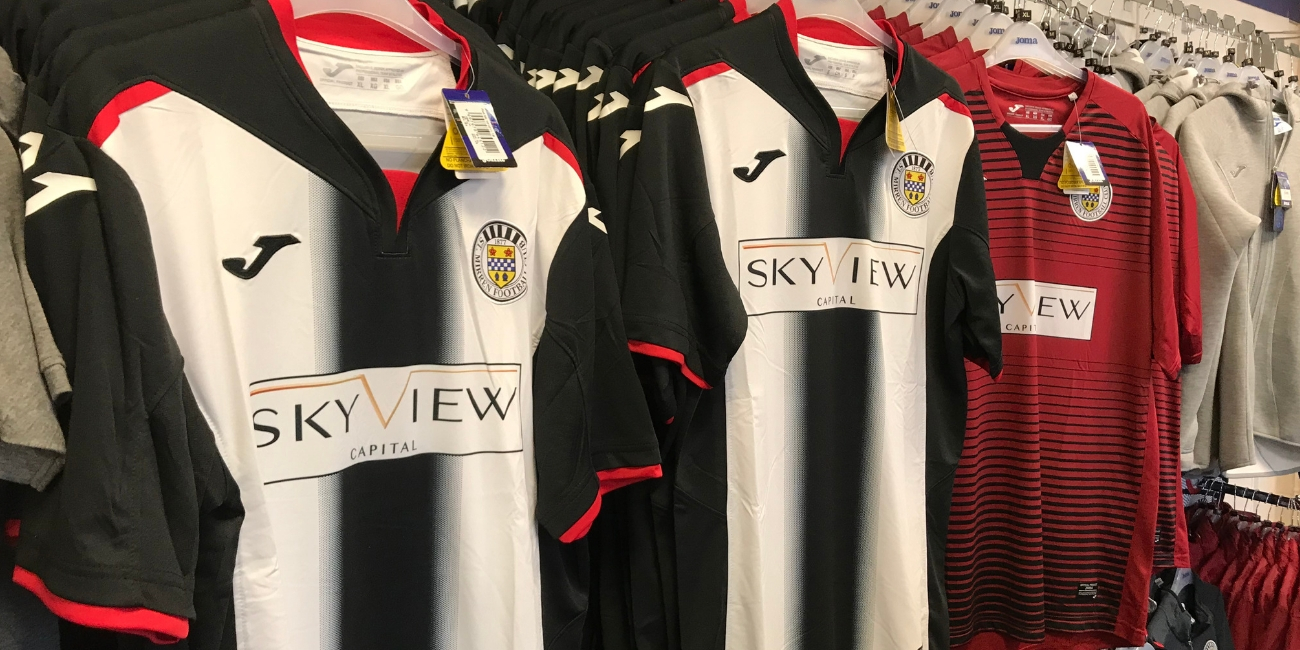 2018/19 Home and Away tops on sale