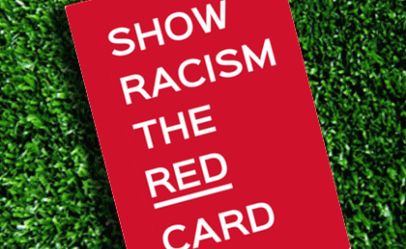 St Mirren FC Supports Show Racism The Red Card