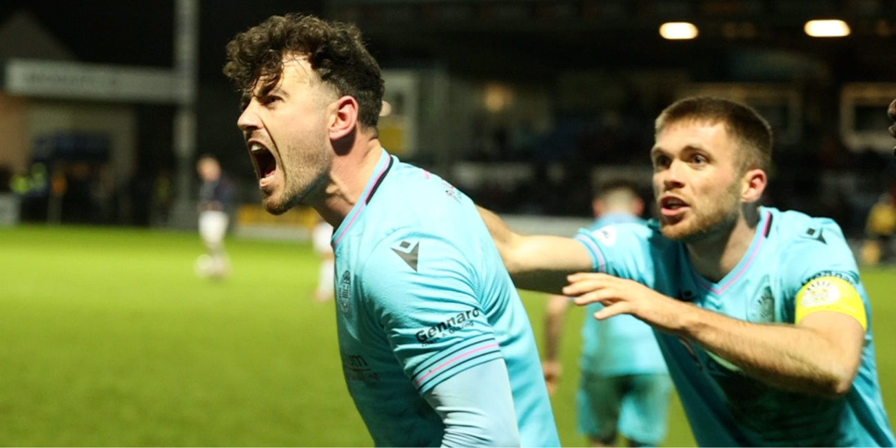 Smyth stunner gives Saints festive three points