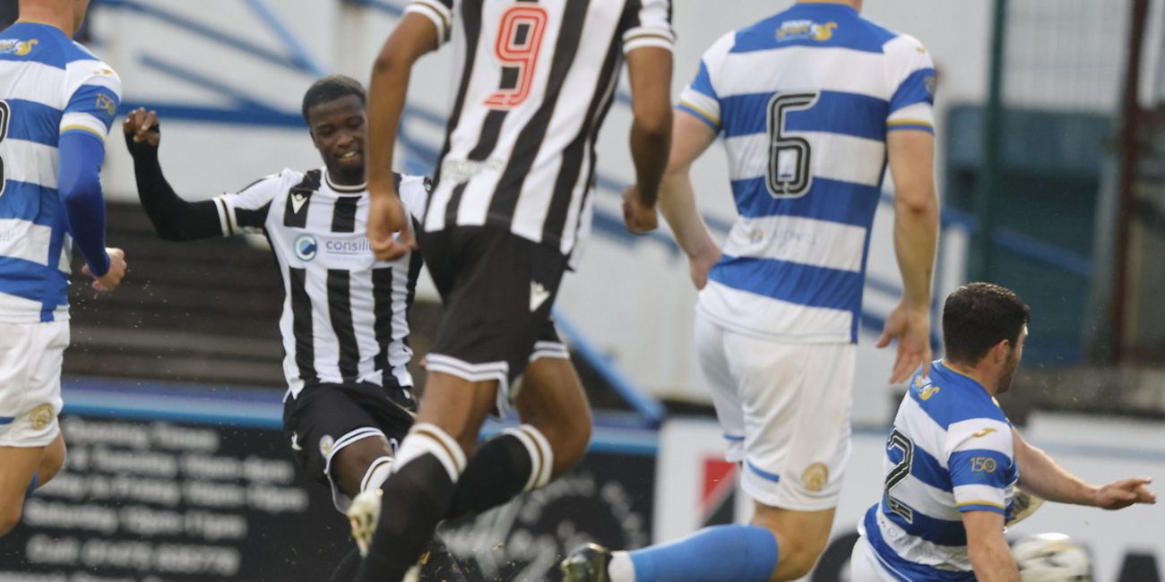 Roland Idowu scores his and St Mirren's second goal (Image: Jeff Holmes)