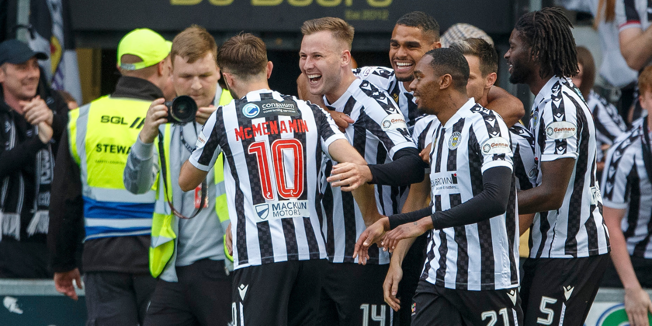 James Scott celebrates goal against Hearts