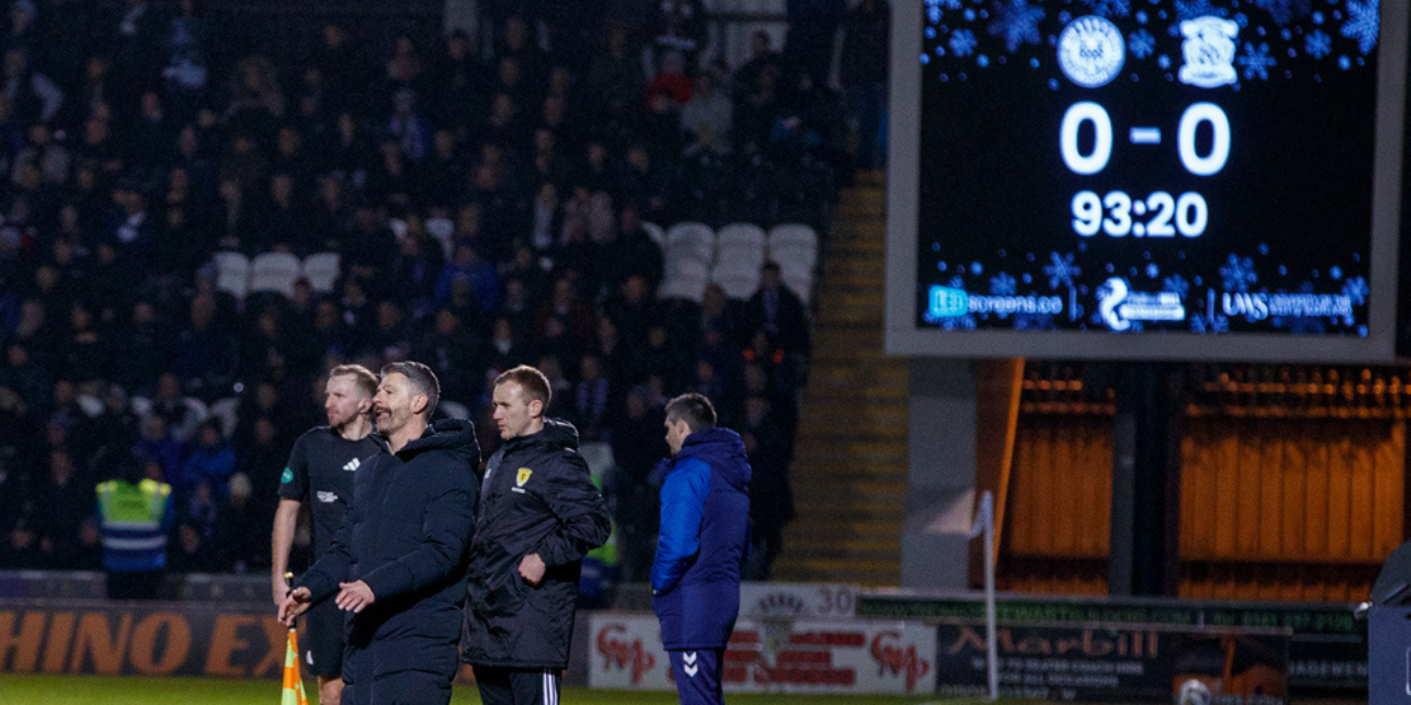 The scoreboard shows 0-0 at St Mirren v Kilmarnock