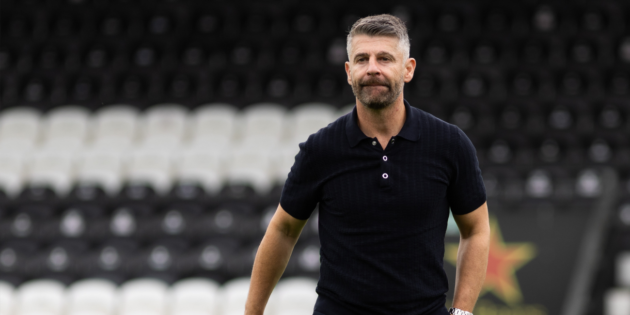 Manager Stephen Robinson